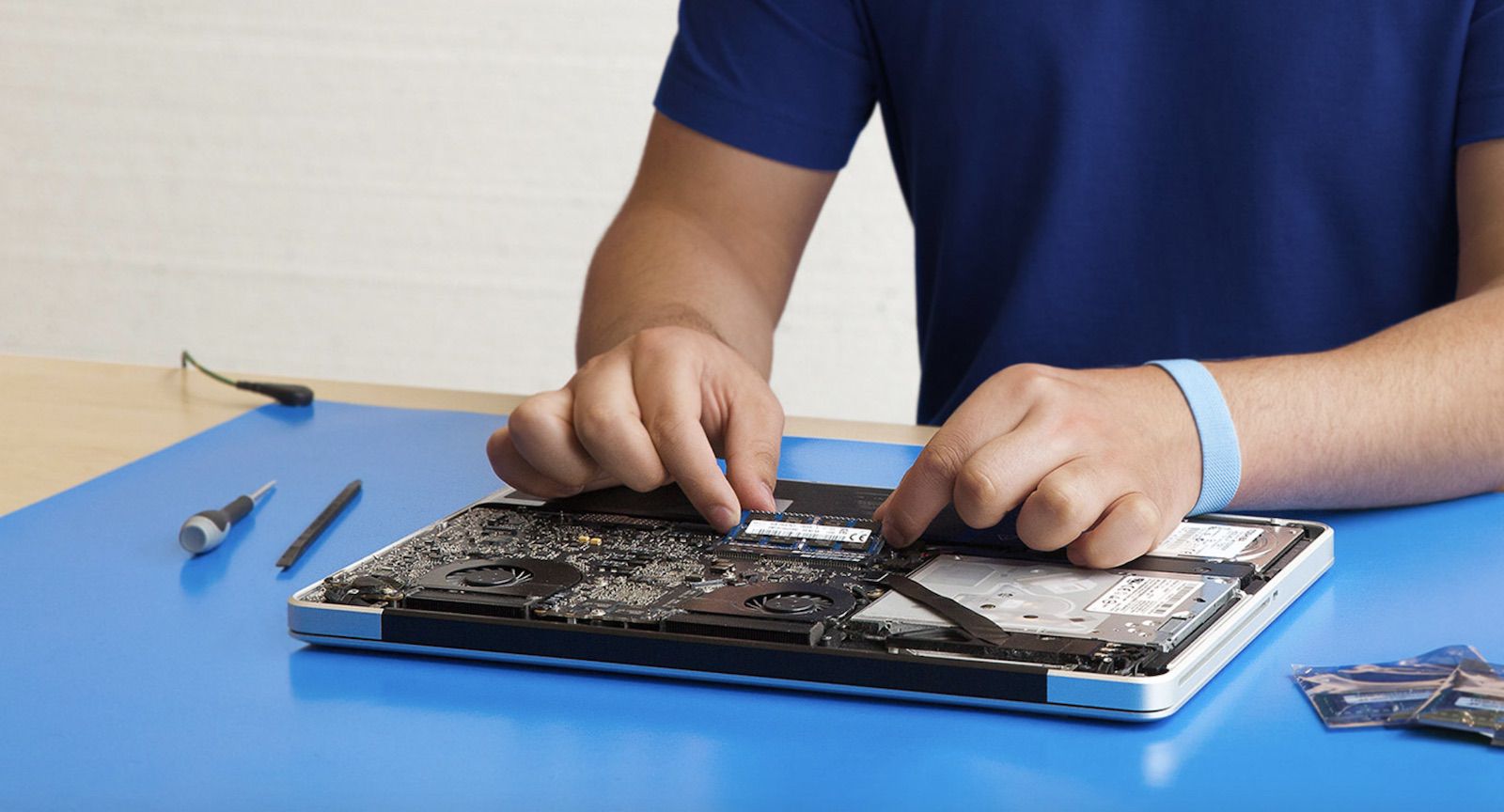 A2442 MacBook Pro 14 M1 Pro İç Panel Değişimi Beylikdüzü