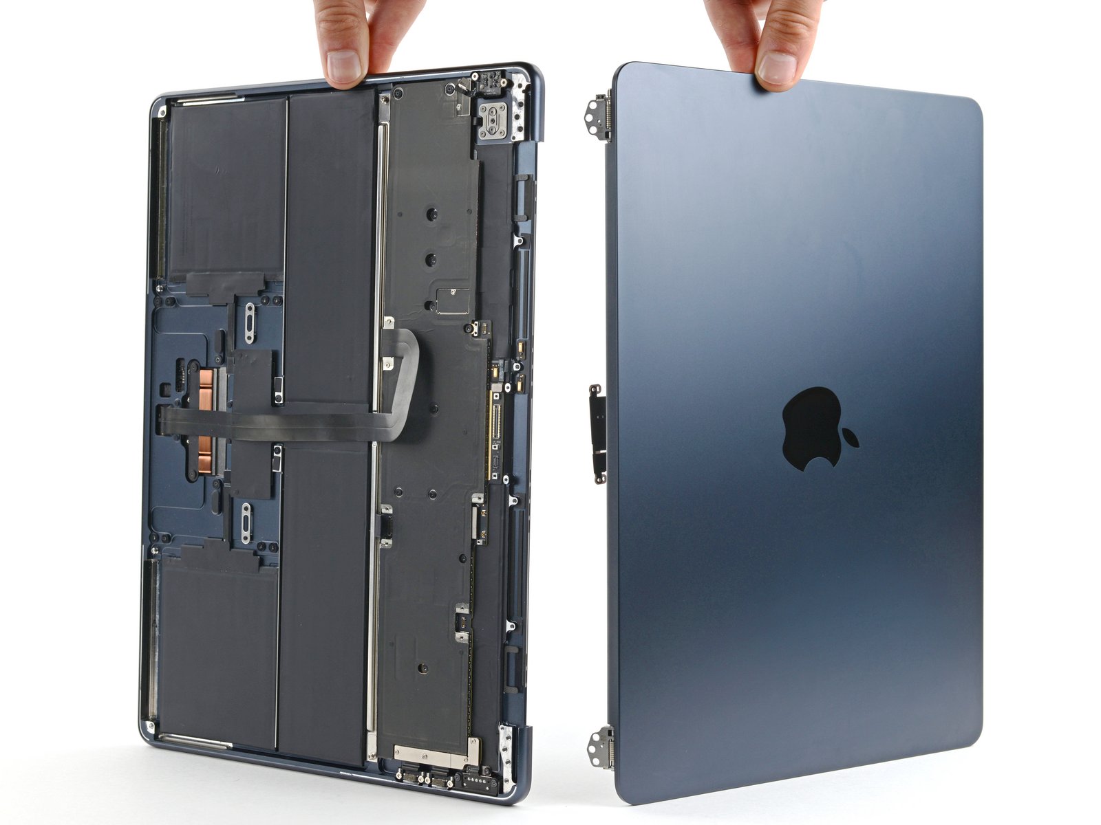 A2941 MacBook Air 15 M2 İç Panel Değişimi Beylikdüzü